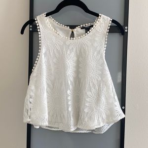 White lace sleeveless crop top